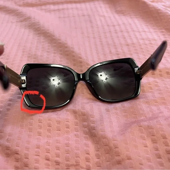Burberry Sunglasses - Picture 12 of 13